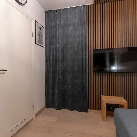 - Sleeps 2 - Parking - Wifi 트롬쇠